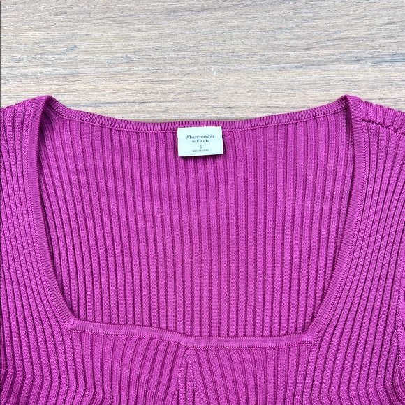Abercrombie & Fitch NWT Magenta Burgundy Ribbed Bodysuit Size Small - Picture 2 of 12